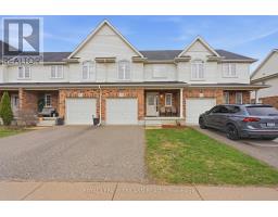 849 SILVERFOX CRESCENT - 1