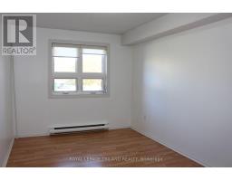 218 - 9 JACKSWAY CRESCENT - 9