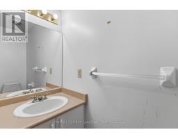 7 - 1920 MARCONI BOULEVARD - 12