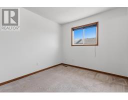 7 - 1920 MARCONI BOULEVARD - 32