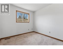 7 - 1920 MARCONI BOULEVARD - 33