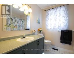 232 THORNE DRIVE - 31