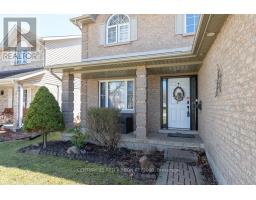 232 THORNE DRIVE - 40