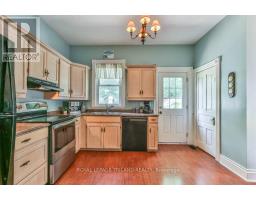 38 BYRON AVENUE E - 15