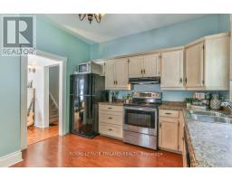 38 BYRON AVENUE E - 18