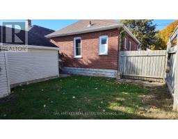 32 TENNYSON STREET - 4