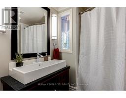 174 HARRISON PLACE - 32