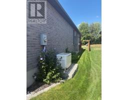 23 MAYAPPLE CRESCENT - 43