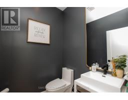 3 POOLE CRESCENT - 13