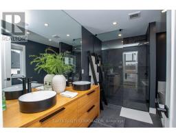 3 POOLE CRESCENT - 19