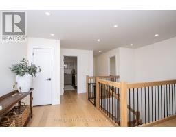 3 POOLE CRESCENT - 23