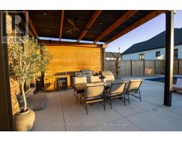 3 POOLE CRESCENT - 41