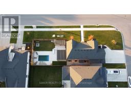 3 POOLE CRESCENT - 46