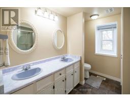 272 COAD STREET - 20