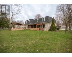 272 COAD STREET - 35