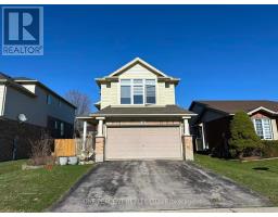 18 BELLROCK CRESCENT - 1
