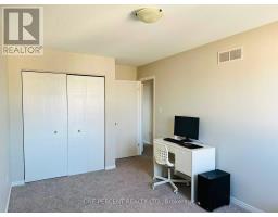 18 BELLROCK CRESCENT - 14