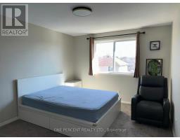 18 BELLROCK CRESCENT - 15