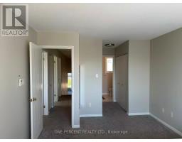 18 BELLROCK CRESCENT - 16