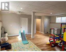 18 BELLROCK CRESCENT - 19