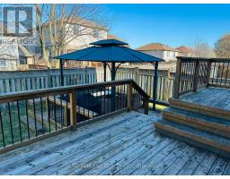 18 BELLROCK CRESCENT - 21