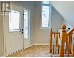 18 BELLROCK CRESCENT - 3