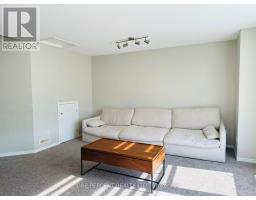 18 BELLROCK CRESCENT - 9