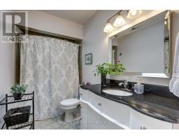 116 DOWNING CRESCENT - 15