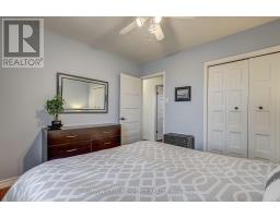 116 DOWNING CRESCENT - 18