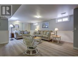 116 DOWNING CRESCENT - 23