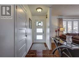 116 DOWNING CRESCENT - 4