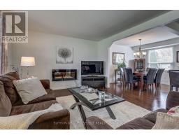 116 DOWNING CRESCENT - 6