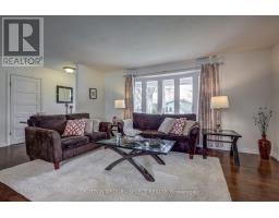 116 DOWNING CRESCENT - 7