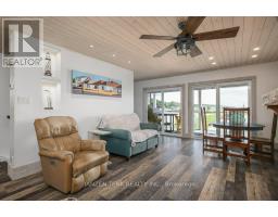 163 MAUD STREET - 13