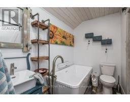 163 MAUD STREET - 22