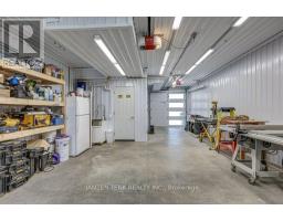 163 MAUD STREET - 27