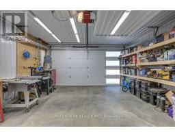 163 MAUD STREET - 28