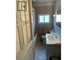 176 KING STREET - 22