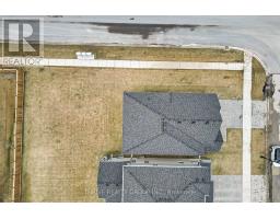 3 BASIL CRESCENT - 25