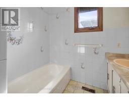 42 APPLEGREEN GROVE - 15