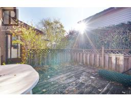 42 APPLEGREEN GROVE - 28