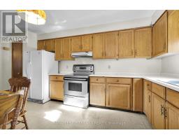 42 APPLEGREEN GROVE - 8