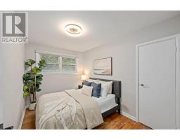 6 BRETON PARK CRESCENT - 13