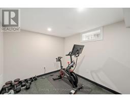 6 BRETON PARK CRESCENT - 19