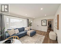 6 BRETON PARK CRESCENT - 8