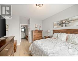 1304 - 240 VILLAGEWALK BOULEVARD - 17