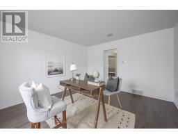 24 - 55 FIDDLERS GREEN ROAD - 10