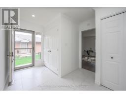 24 - 55 FIDDLERS GREEN ROAD - 7