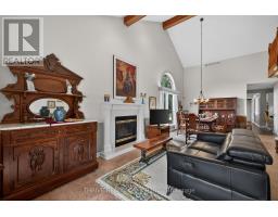 25 - 701 LANSDOWNE AVENUE - 10