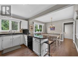 25 - 701 LANSDOWNE AVENUE - 13